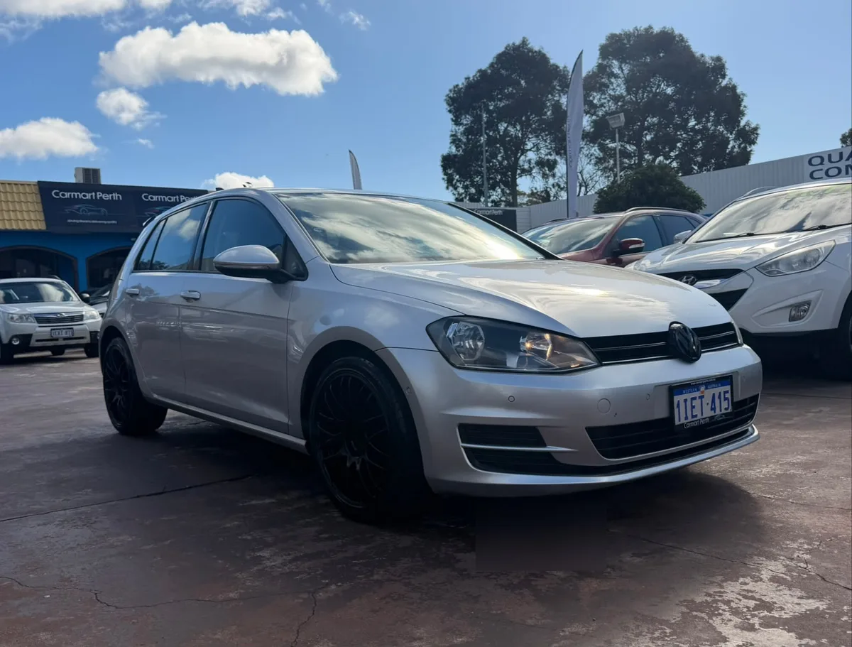 2015 Volkswagen Golf — photo 1