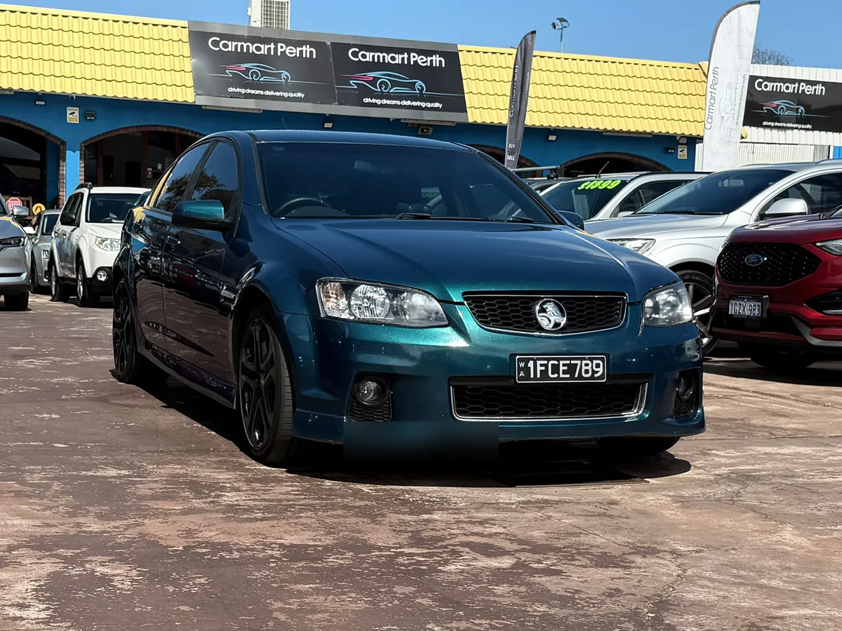 2011 Holden Commodore — photo 1